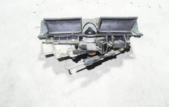 Audi A6 S6 C5 4B Tailgate/trunk/boot exterior handle 4B0827565H 8D9827565H