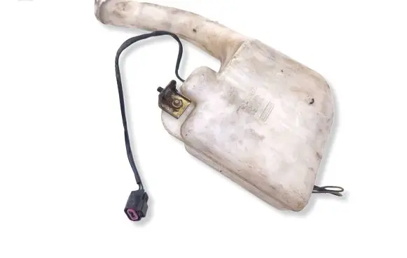 Mitsubishi 3000 GT Windshield washer fluid reservoir/tank 060351575 0602101480