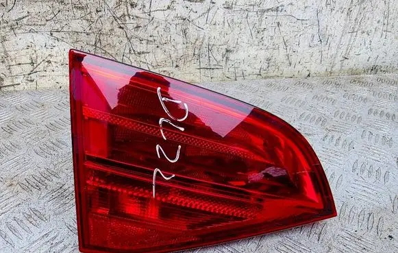 Audi A4 S4 B8 8K Tailgate rear/tail lights 8K9945093 300909