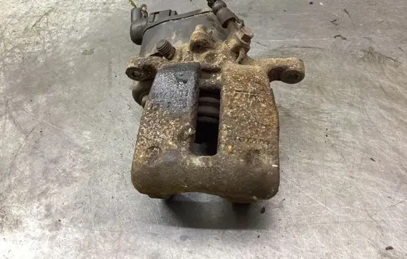 Volvo V70 Rear brake caliper 83350432