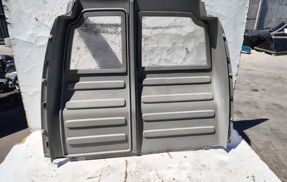 Volkswagen Caddy Partition between cabin