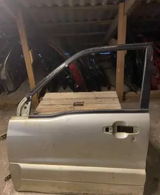 Suzuki Vitara (ET/TA) Front door 
