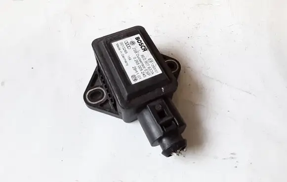 Audi A6 S6 C5 4B ESP acceleration yaw rate sensor 8E0907637A 0265005245