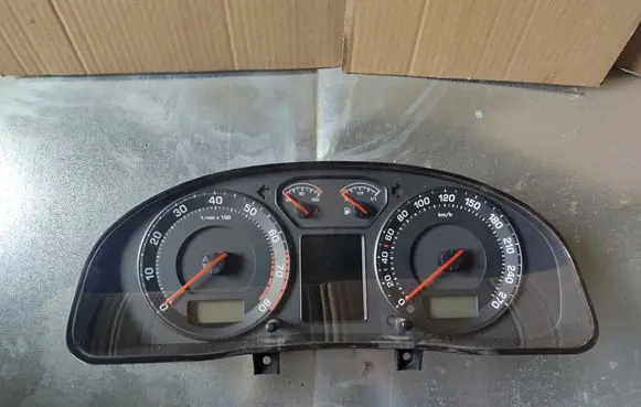 Skoda Superb B5 (3U) Speedometer (instrument cluster) 3U0920840C