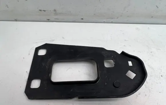 Audi A4 S4 B8 8K Engine mounting bracket 8K0805499 1L710