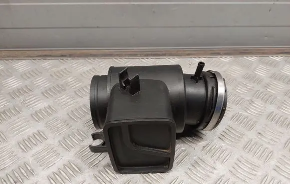 Audi Q7 4M Air intake duct part 06E129616D