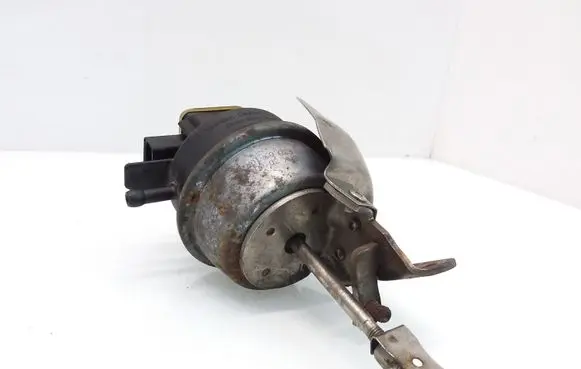 Audi A4 S4 B8 8K Turbine electric control actuator SMK306018 F300910R1