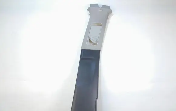 Other sill/pillar trim element