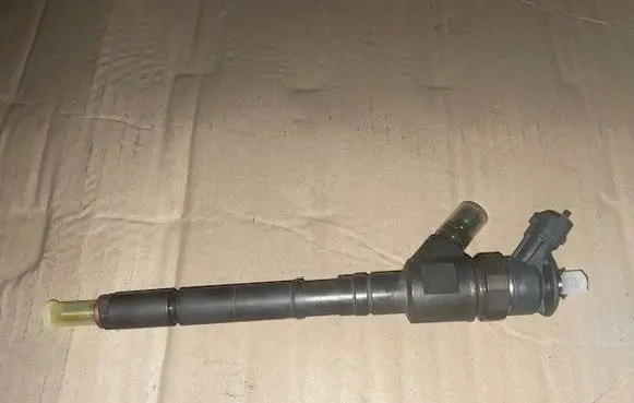 Fuel injector