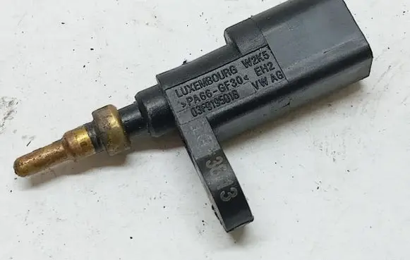 Seat Leon (5F) Coolant temperature sensor 03F919501B