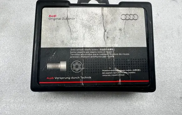 Audi A8 S8 D4 4H Wheel nut wrench 