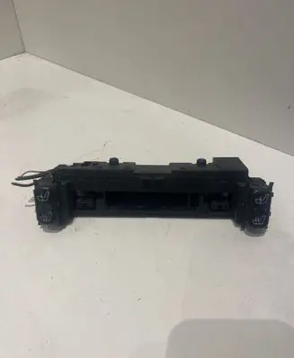 Mercedes-Benz CLK A208 C208 Seat heating switch 2108200151 679305