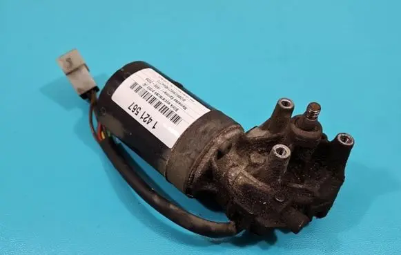Mercedes-Benz Sprinter W901 W902 W903 W904 Wiper motor 0390241345 IMPRK1421567