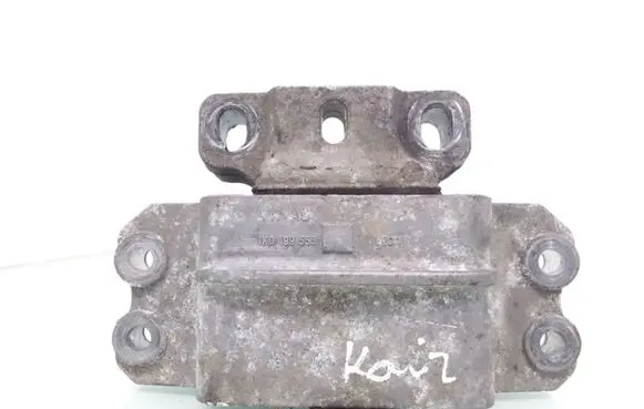 Volkswagen Touran I Engine mount bracket 1K0199555