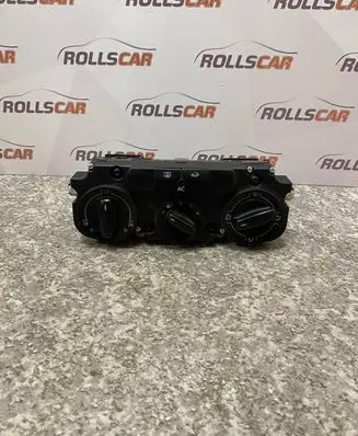 Volkswagen Touran I Climate control unit