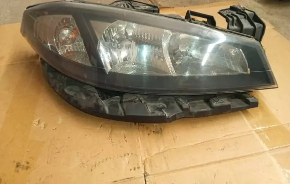 Renault Laguna II Headlight/headlamp 8200481197