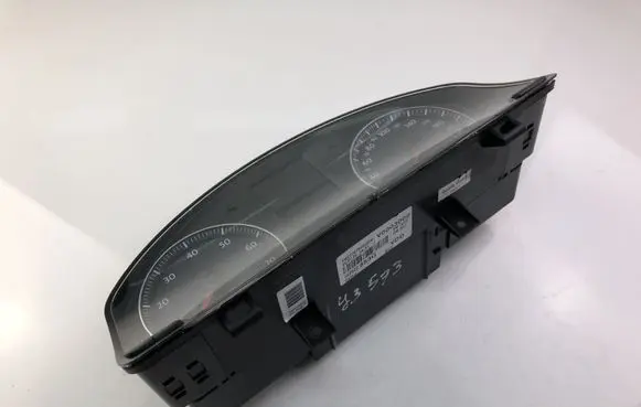 Volkswagen Golf V Speedometer (instrument cluster) 1K0920853G