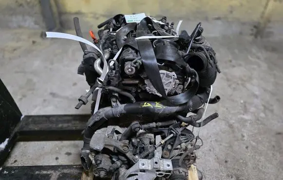 Volkswagen Golf VI Engine swap CAY