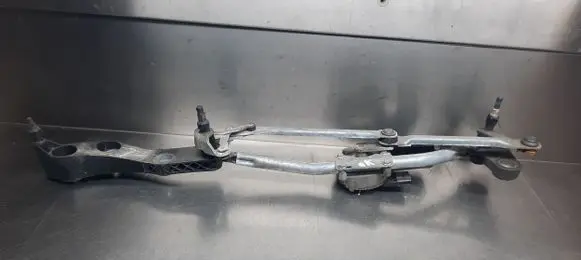 Front wiper linkage