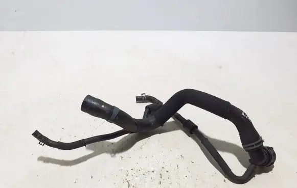 Volkswagen PASSAT B8 Engine coolant pipe/hose 5Q0122101EN