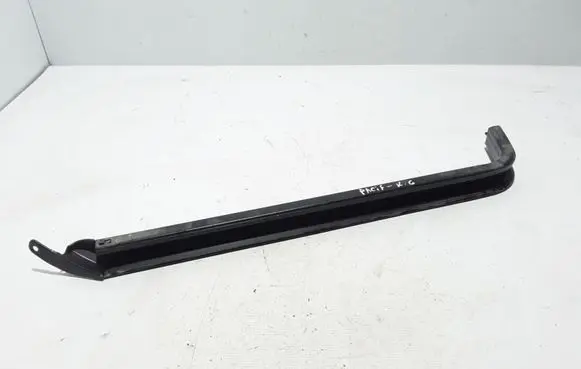 Chrysler Pacifica Sliding door middle roller runner 68186027AA