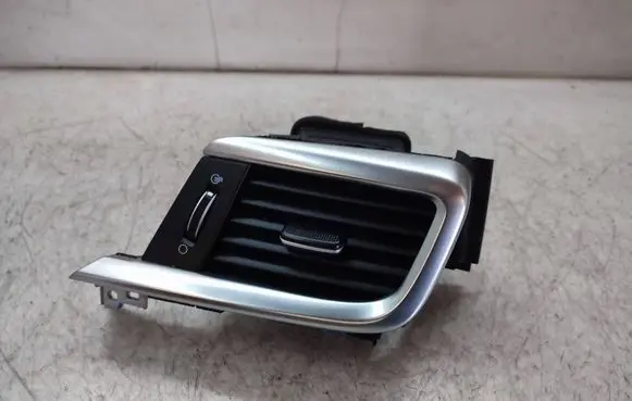 KIA Optima Dashboard side air vent grill/cover trim 84795D4BB08J5