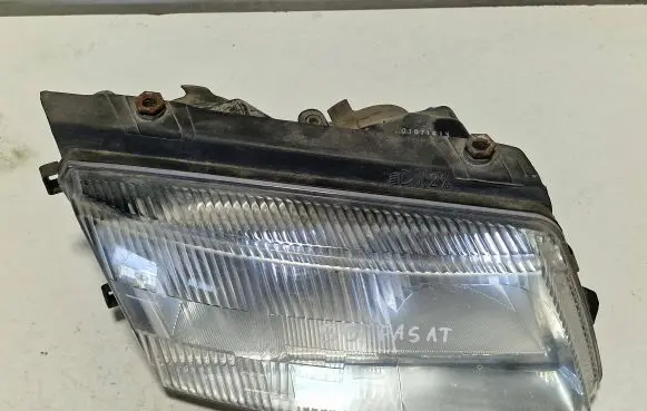 Volkswagen PASSAT B5 Headlight/headlamp