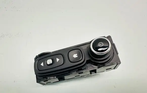 Multifunctional control switch/knob