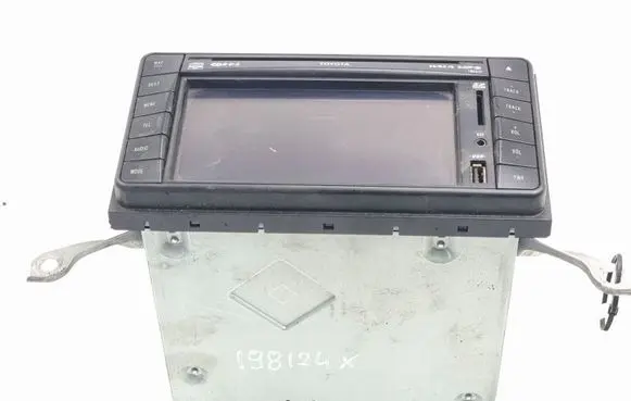 Toyota Avensis T270 Radio/GPS head unit trim PZ445-00333-01