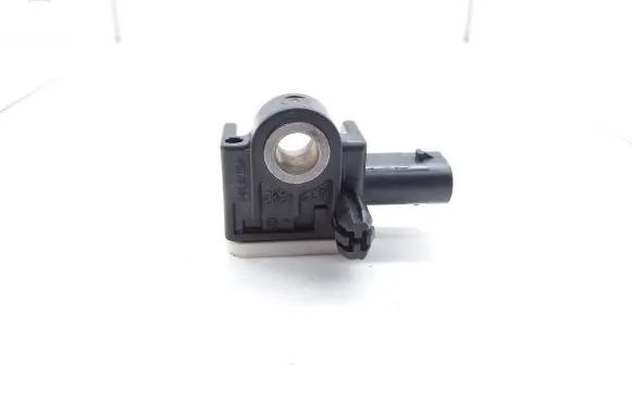 Mercedes-Benz B W246 W242 Airbag deployment crash/impact sensor 1668210151 56054085AA