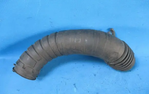 KIA Rio Air intake hose/pipe 28138H8500