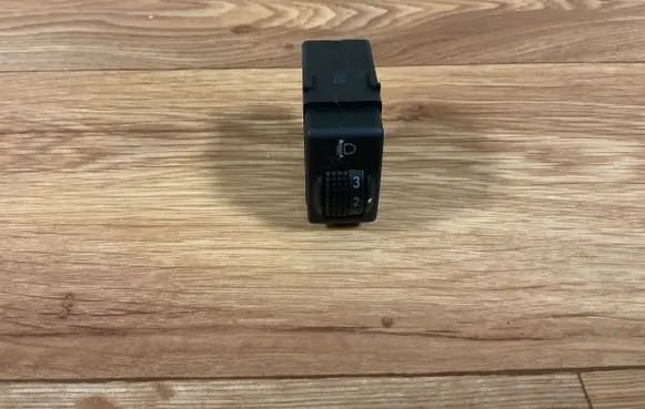 Nissan Note (E11) Headlight level height control switch 25190