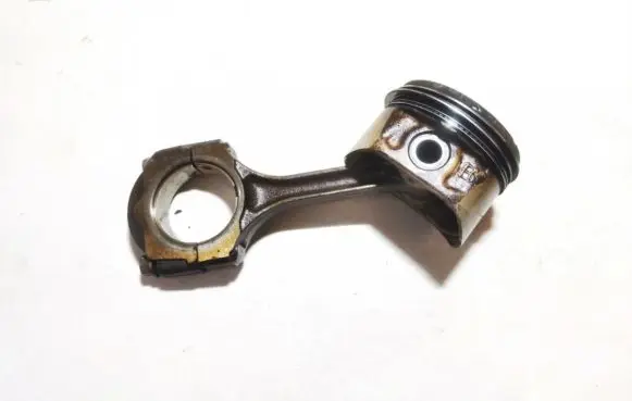 Renault Laguna II Piston with connecting rod