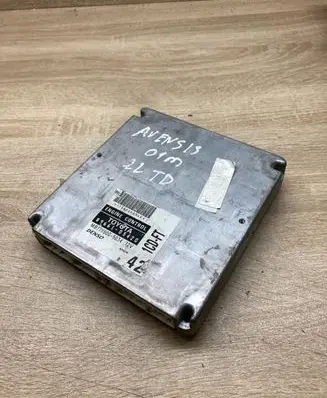 Toyota Avensis T220 Engine control unit/module ECU 8966105420 MB1758005034