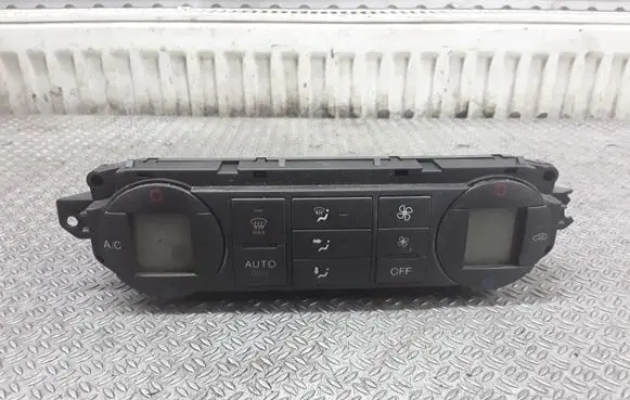 Ford Focus C-MAX Climate control unit 3M5T18C612AH