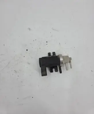 Skoda Superb B5 (3U) Turbo solenoid valve 1J0906627B 72290345