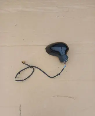 Front door electric wing mirror