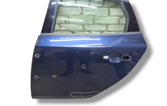Volvo V40 Rear door 
