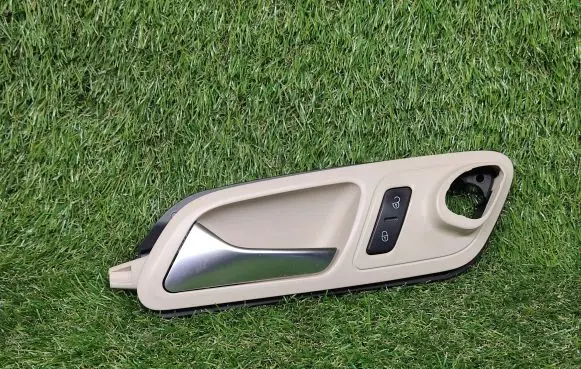 Volkswagen PASSAT CC Rear door interior handle 3C8837113A 1K0962126B