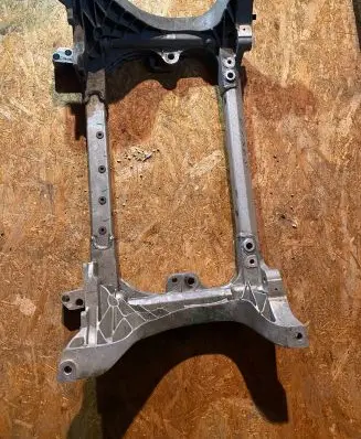 Maserati Ghibli Front subframe 670001482 781100049 96077S070