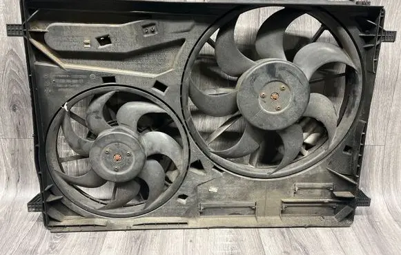 Volvo V70 Electric radiator cooling fan 30792924 3135104003 0936821