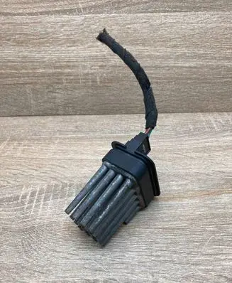 Opel Zafira A Heater blower motor/fan resistor 90566802 52488536 WITHPLUG