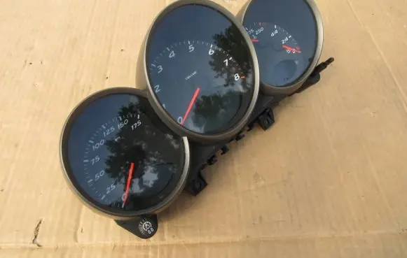 Porsche Boxster 987 Speedometer (instrument cluster) 98764110305