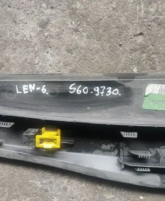 Volvo S60 Center/middle under tray cover 6G9N9S282DA