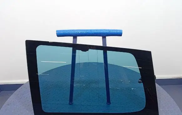 Lancia Phedra Rear side window