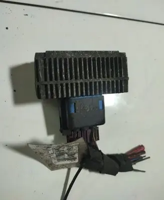 Opel Astra H Glow plug pre-heat relay 55353011