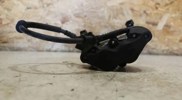Land Rover Discovery 4 - LR4 Front brake caliper z900