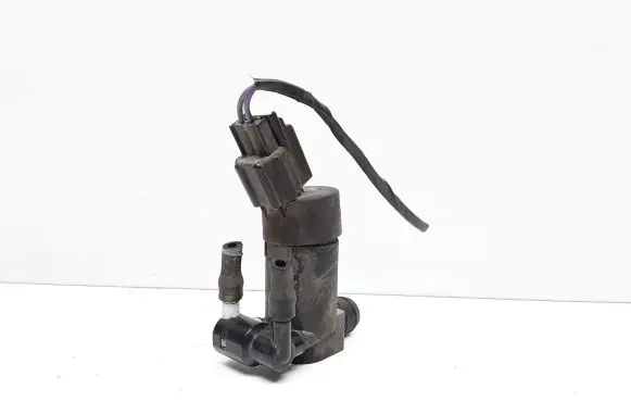 Volvo V70 Windscreen/windshield washer pump 1S7117K624FE
