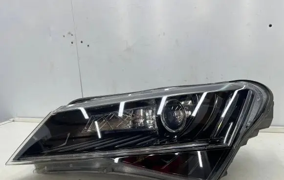 Skoda Superb B8 (3V) Headlight/headlamp 3v1941015a