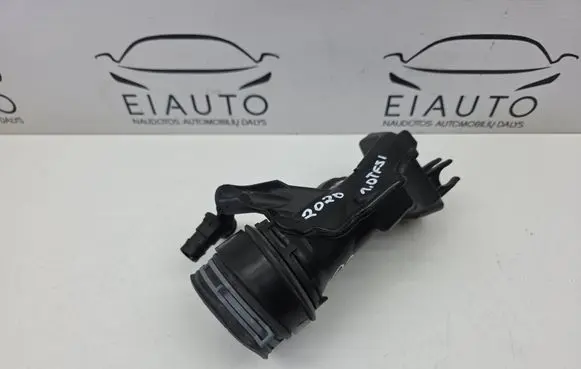 Audi Q2 - Turbo air intake inlet pipe/hose 04C129654A
